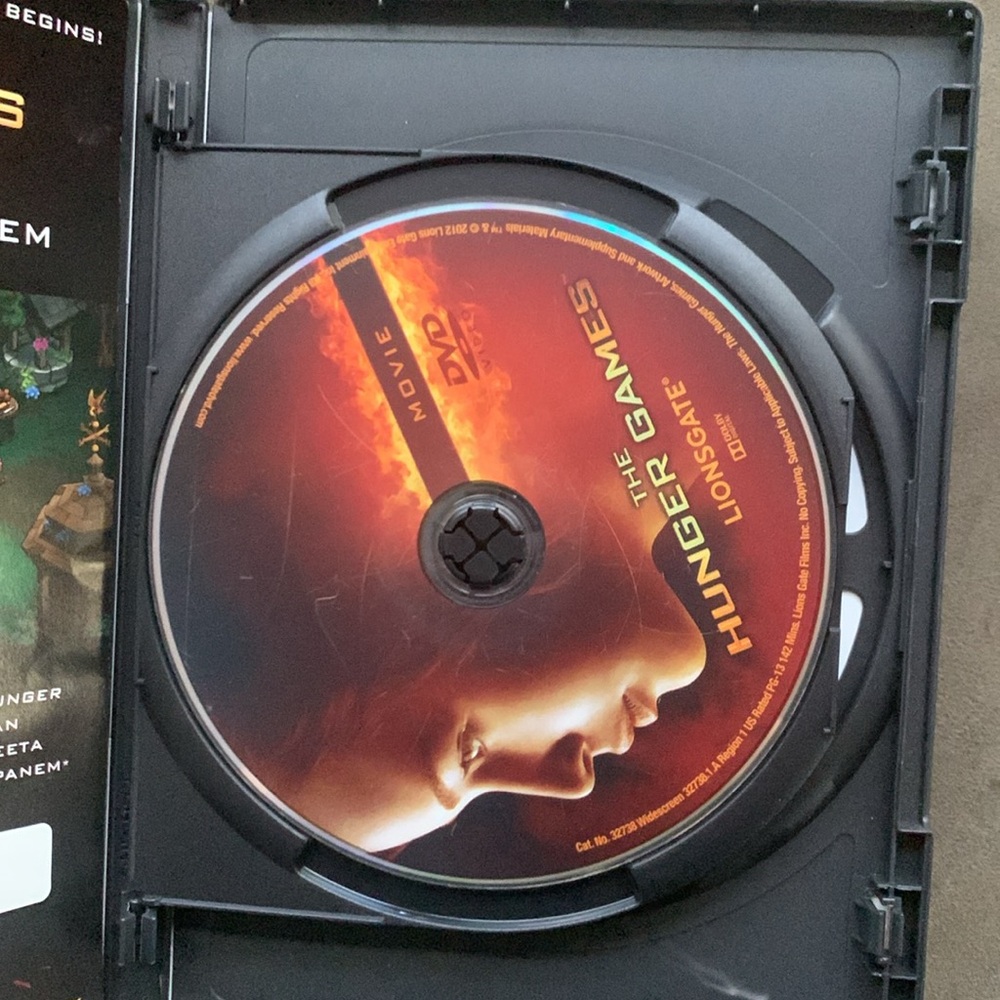 Hunger Games DVD - Picture 2 of 2